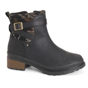Muck waterproof liberty ankle zip boots